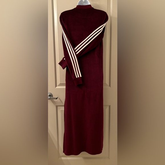 ADIDAS TREFOIL DRESS MAROON - Picture 3 of 5